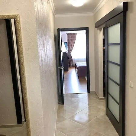 Центр. Поруч Парк Та Став Apartment Ternopil Exterior photo