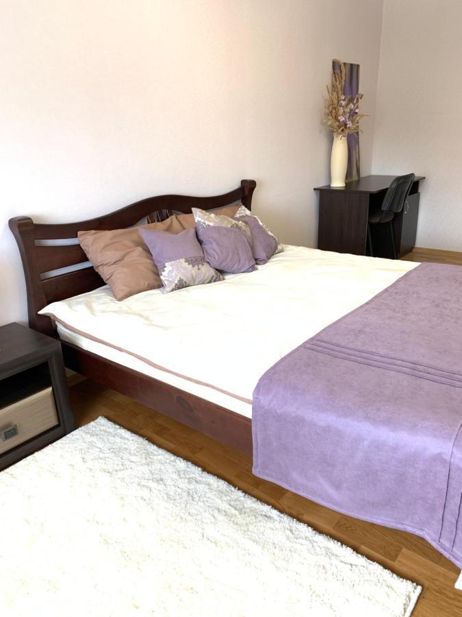 Apartment центр. поруч парк та став *